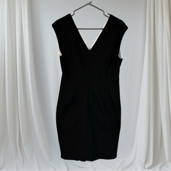 🌻 Tristan Sophisticated Colour-blocked Dress #167 - Picture 3 of 16